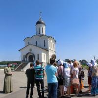 учащиеся 9-х классов Калужской школы №25 посетили монастырь Свято-Успенскую Тихонову Пустынь
