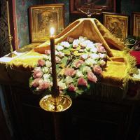 в день Воскресения словущего, накануне Воздвижения Креста Господня в Предтеченском храме Калуги совершено Всенощное бдение