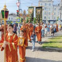 2 июня, в Неделю 5-ю по Пасхе, о самаряныне, в храме святого пророка Иоанна Предтечи в Калуге были совершены воскресные богослужения. Всенощное бдение было совершено соборно клиром храма. Утром были совершены две Божественные литургии.