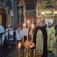 Воскресение 22 июня 2025 года  день памяти Калужской иконы Божией Матери. У древней Калуги есть дивная покровительница - созданная на холсте икона Пресвятой Девы. Более двух с половиной веков хранит она жителей города, щедро изливая благодать Божию на чистых сердцем и крепких верой. Образ Калужской иконы Божией Матери был обретён в XVIII веке и стал одной из главных святынь края.  Вторая неделя по Пятидесятнице всегда посвящена памяти русских святых — наших сродников и соотечественников, прославленных Церковью. Этот праздник являет множество плодов святости, которые наша земля принесла Богу. На Архиерейском юбилейном Соборе в 2000 году к лику русских святых было причислено 1097 новомучеников и исповедников Российских, и ежегодно к этому сонму добавляются новые имена.