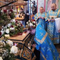Успение Пресвятой Владычицы нашей Богородицы и Приснодевы Марии — один из 12 важнейших церковных праздников, который иногда называют Богородичной, или Летней, Пасхой. Слово «успение» однокоренное со словом «уснуть», значит, усопший не умер в полном смысле, а уснул на время, до всеобщего воскресения из мертвых.