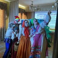 Пасха - светлый и долгожданный праздник, который объединяет людей, наполняет души любовью. 19 апреля в зале Предтеченского духовно-просветительского центра собралось много гостей, чтобы вместе радоваться празднику Светлого Христова Воскресения!