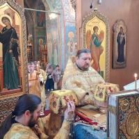 30 августа, Неделя 13-я по Пятидесятнице, попразднство Успения Пресвятой Богородицы, в храме святого пророка Иоанна Предтечи были совершены Воскресные Богослужения - всенощное бдение возглавил настоятель храма, игумен Мефодий (Пронькин).